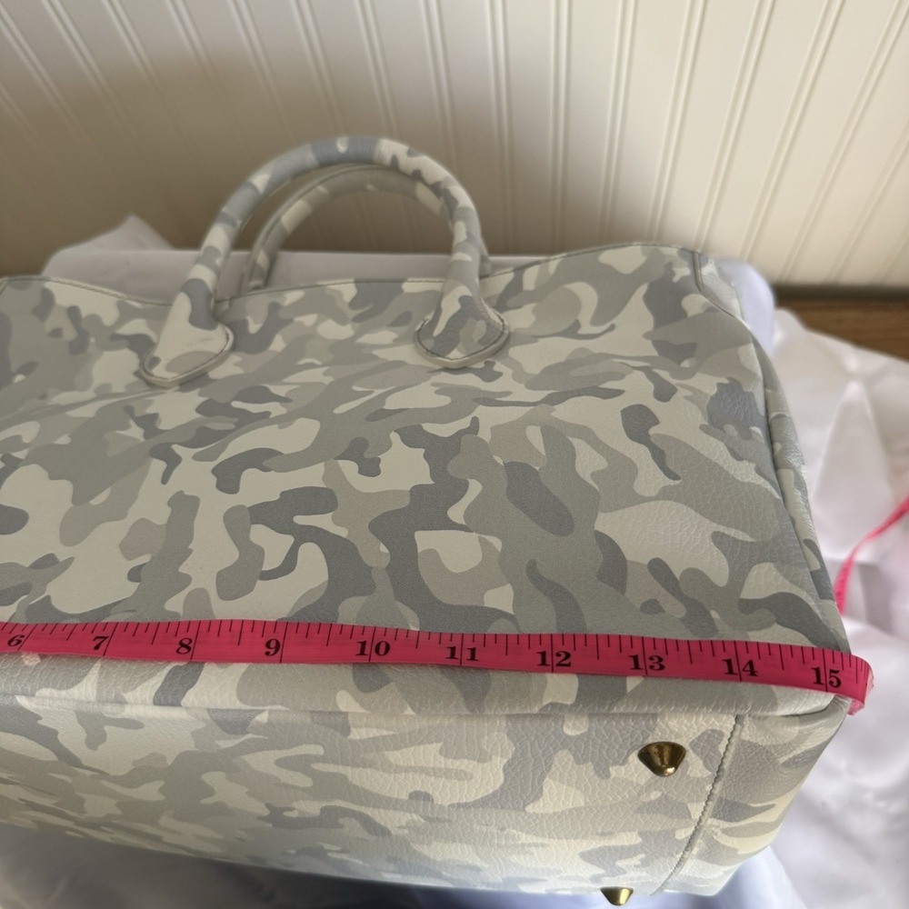 Mark & Graham Elisabeth White Gray Camo Large Leather Tote Bag Purse Handbag - Picture 5 of 14